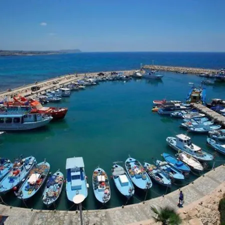 Villa The Complete Guide To Renting Your Exclusive Holiday In With Private Pool And Close To The Beach 1235 Paralimni